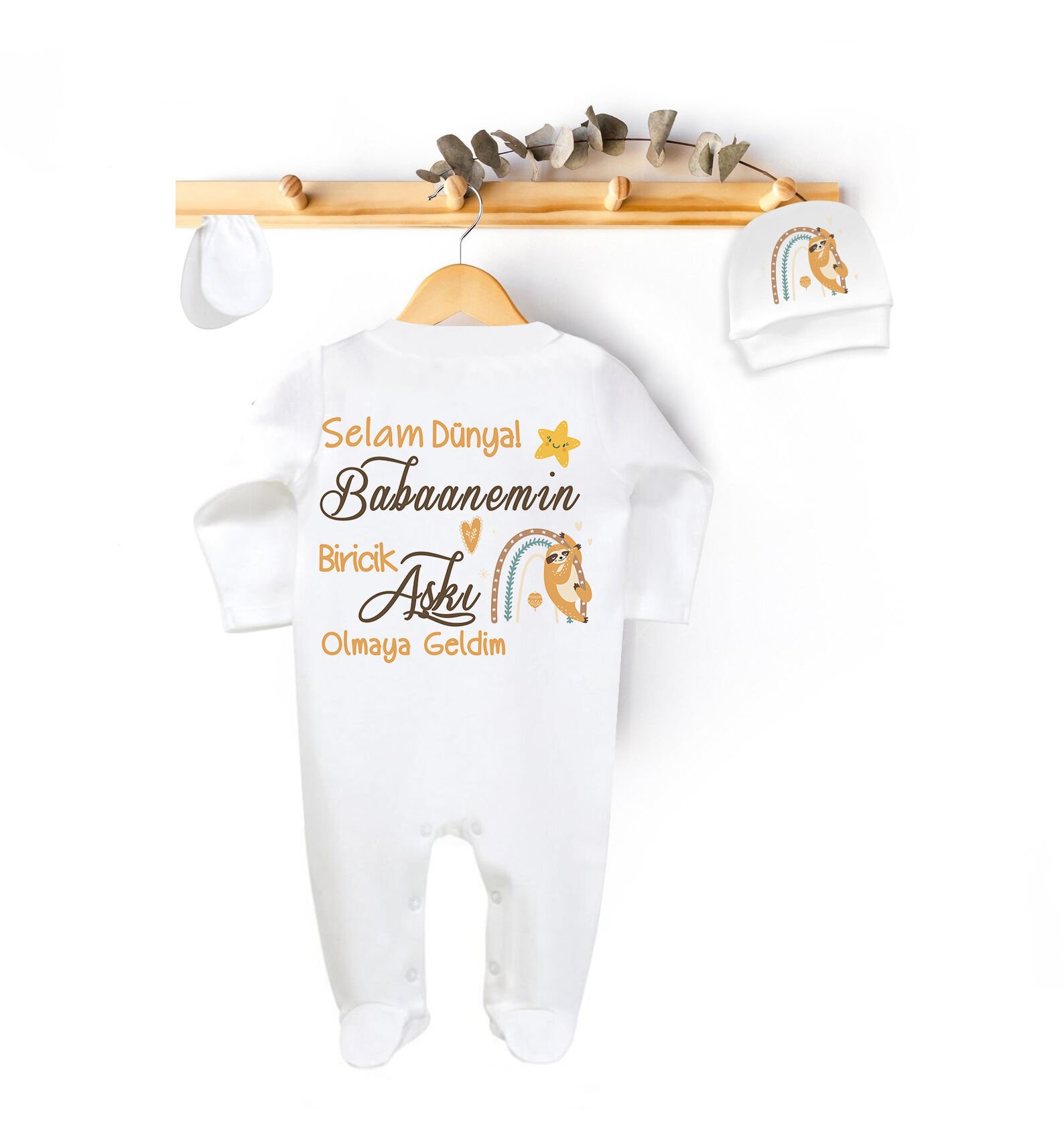 Selam Dünya Babaannemin Biricik Aşkı Olmaya Geldim Yazılı Tulum Set