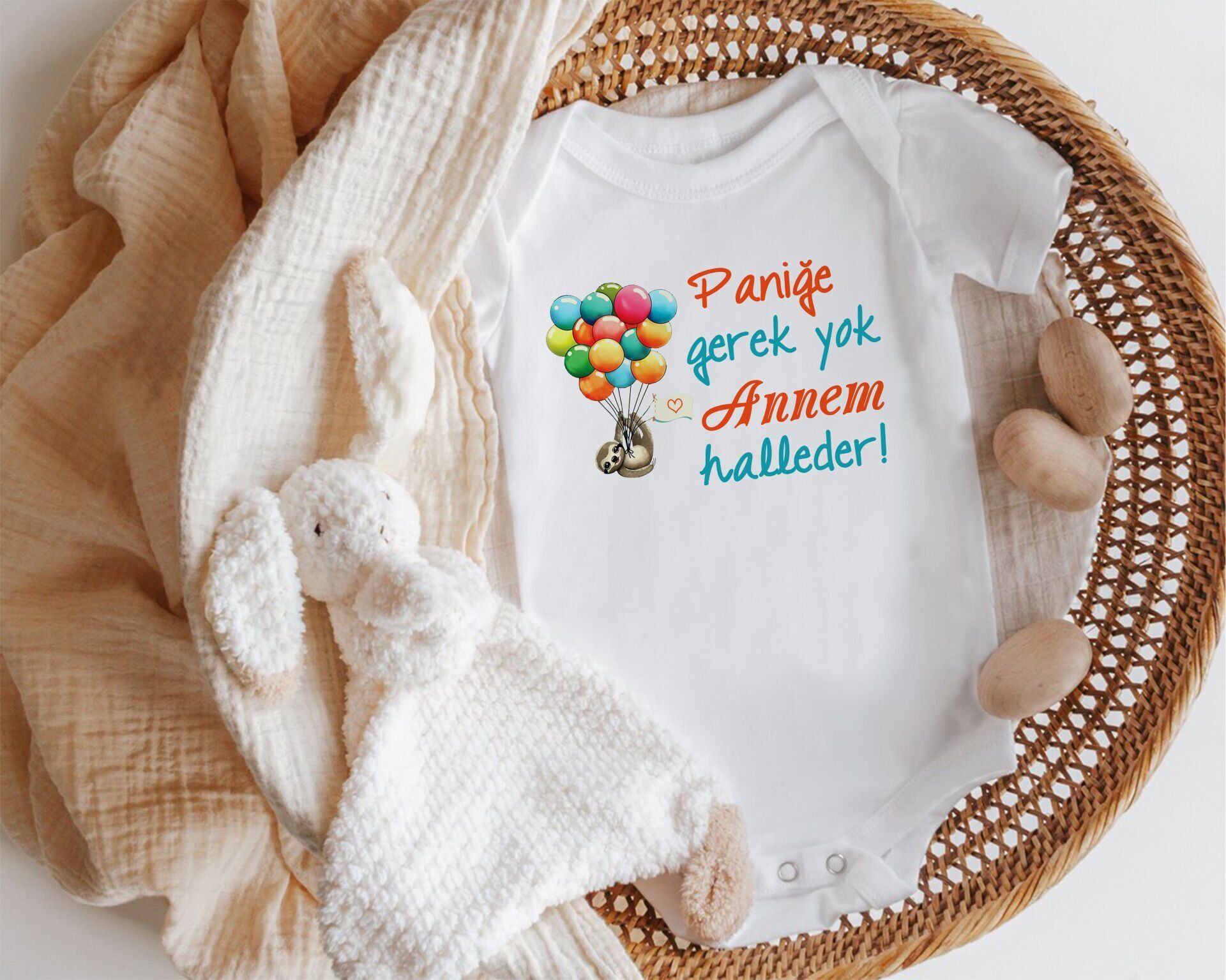 Paniğe Gerek Yok Annem Halleder Yazılı Zıbın