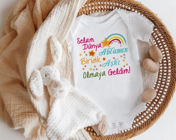 Selam Dünya Ablamın Biricik Aşkı Olmaya Geldim Yazılı Zıbın