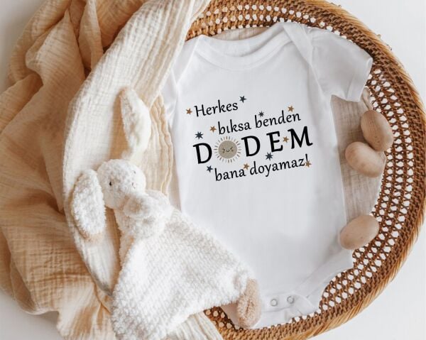 Herkes Bıksa Benden Dedem Bana Doyamaz Yazılı Zıbın
