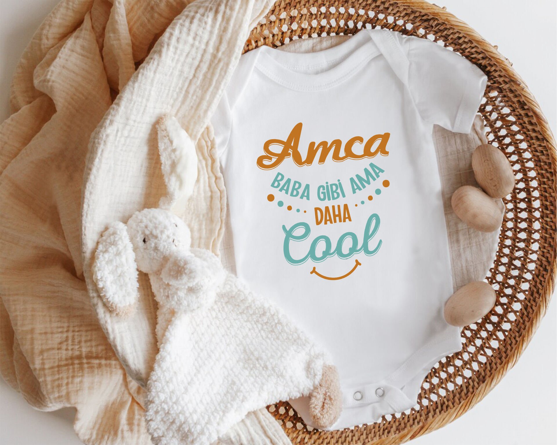 Amca Baba Gibi Ama Daha Cool Yazılı Zıbın