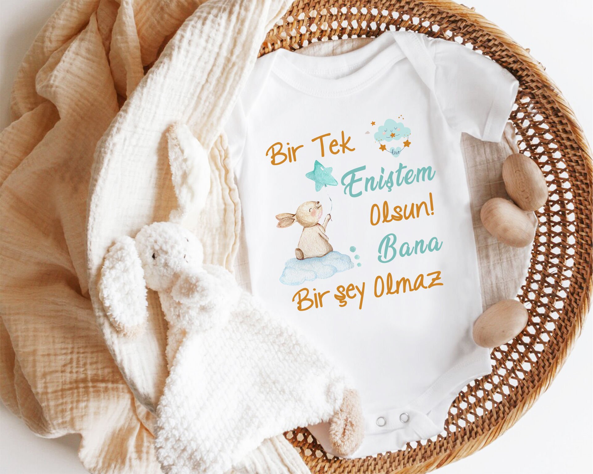 Bir Tek Eniştem Olsun Bana Birşey Olmaz Yazılı Zıbın